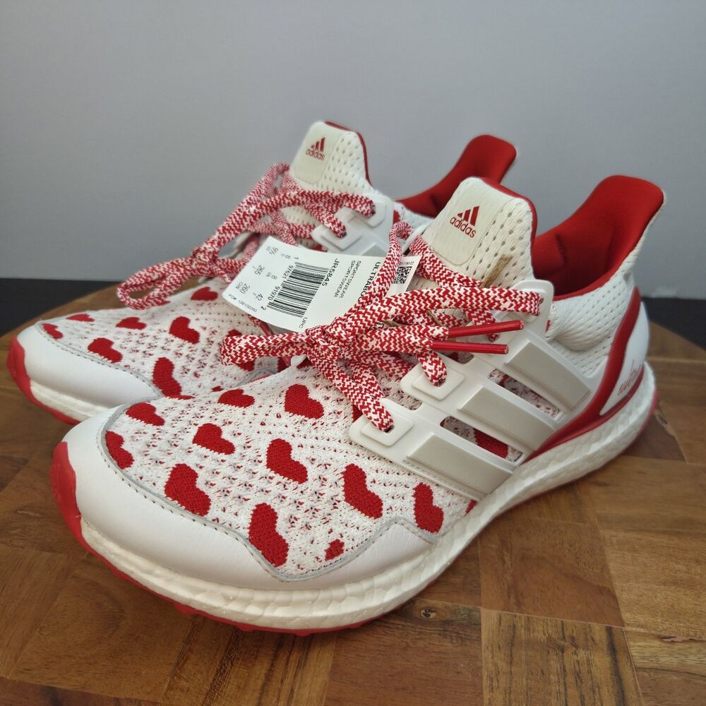 NEW Women’s Adidas Ultra Boost 1.0 Valentine’s Day White Red JR5845 Size 9.5 - Picture 2 of 10